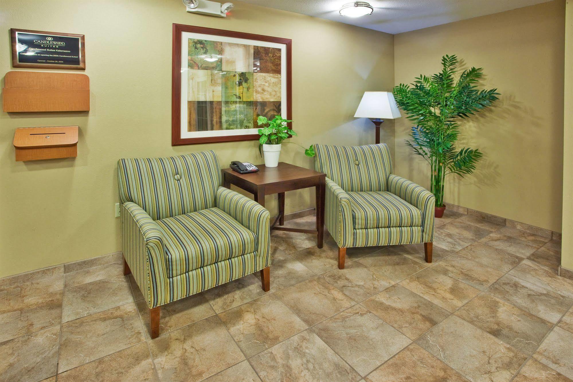 Candlewood Suites Kalamazoo By Ihg Interior photo
