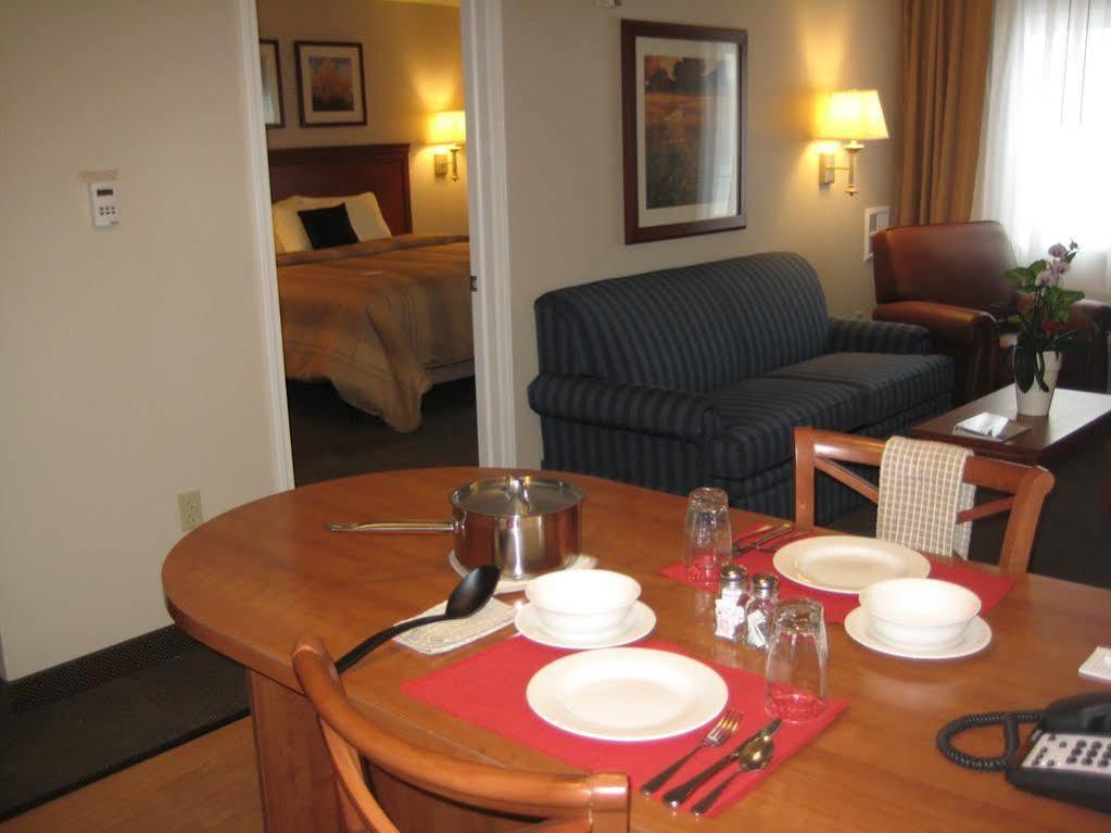 Candlewood Suites Kalamazoo By Ihg Room photo